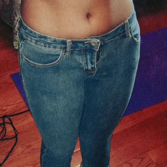 Denim Kids Wear Jeans - Picture 2 of 3